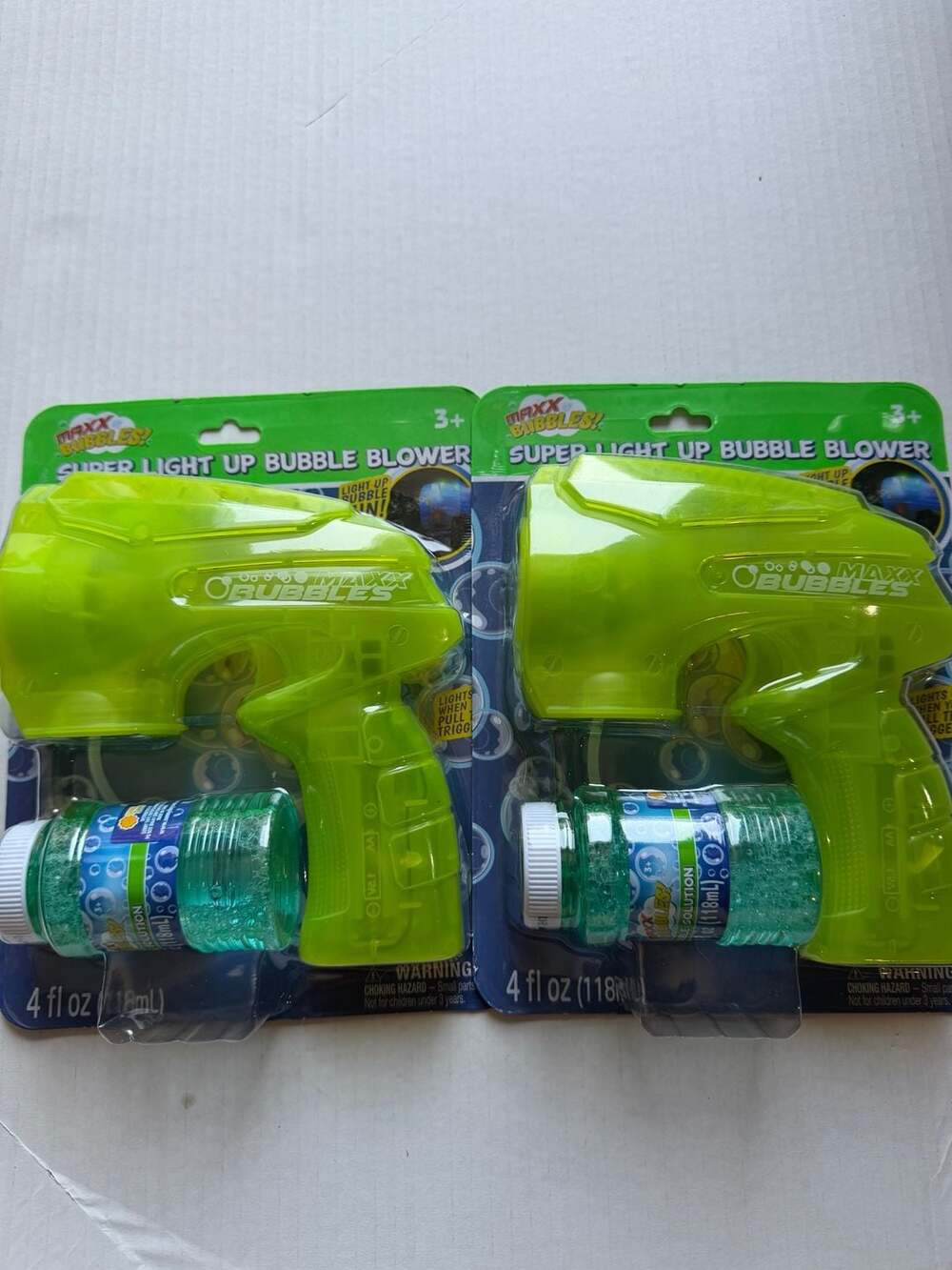 Sunny Days Entertainment Maxx Bubbles Super Light Up Bubble Blower 2 set